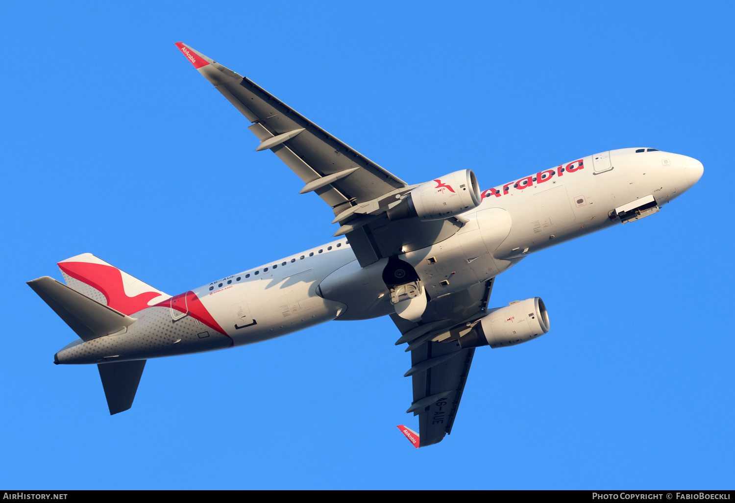 Aircraft Photo of A6-AUE | Airbus A320-214 | Air Arabia | AirHistory.net #633286