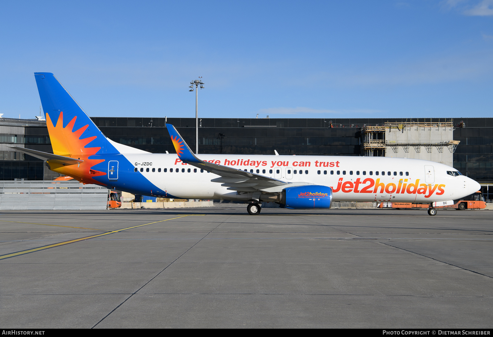 Aircraft Photo of G-JZDC | Boeing 737-82R | Jet2 Holidays | AirHistory.net #633329