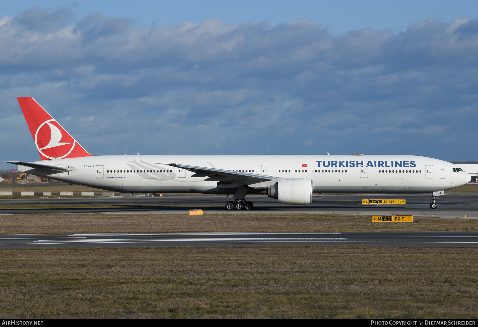 Aircraft Photo of TC-JJP | Boeing 777-3F2/ER | Turkish Airlines | AirHistory.net #633343