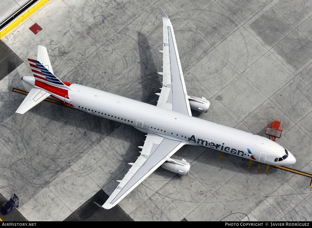 Aircraft Photo of N128AN | Airbus A321-231 | American Airlines | AirHistory.net #633397