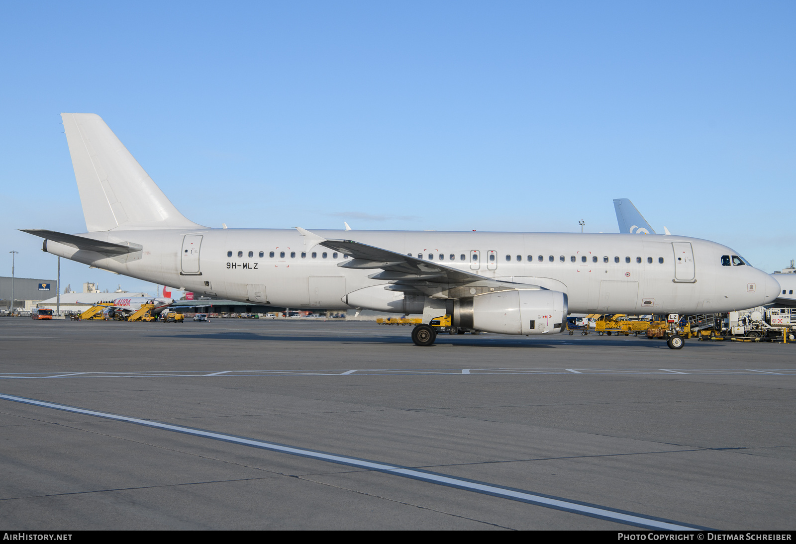 Aircraft Photo of 9H-MLZ | Airbus A320-232 | AirHistory.net #633418