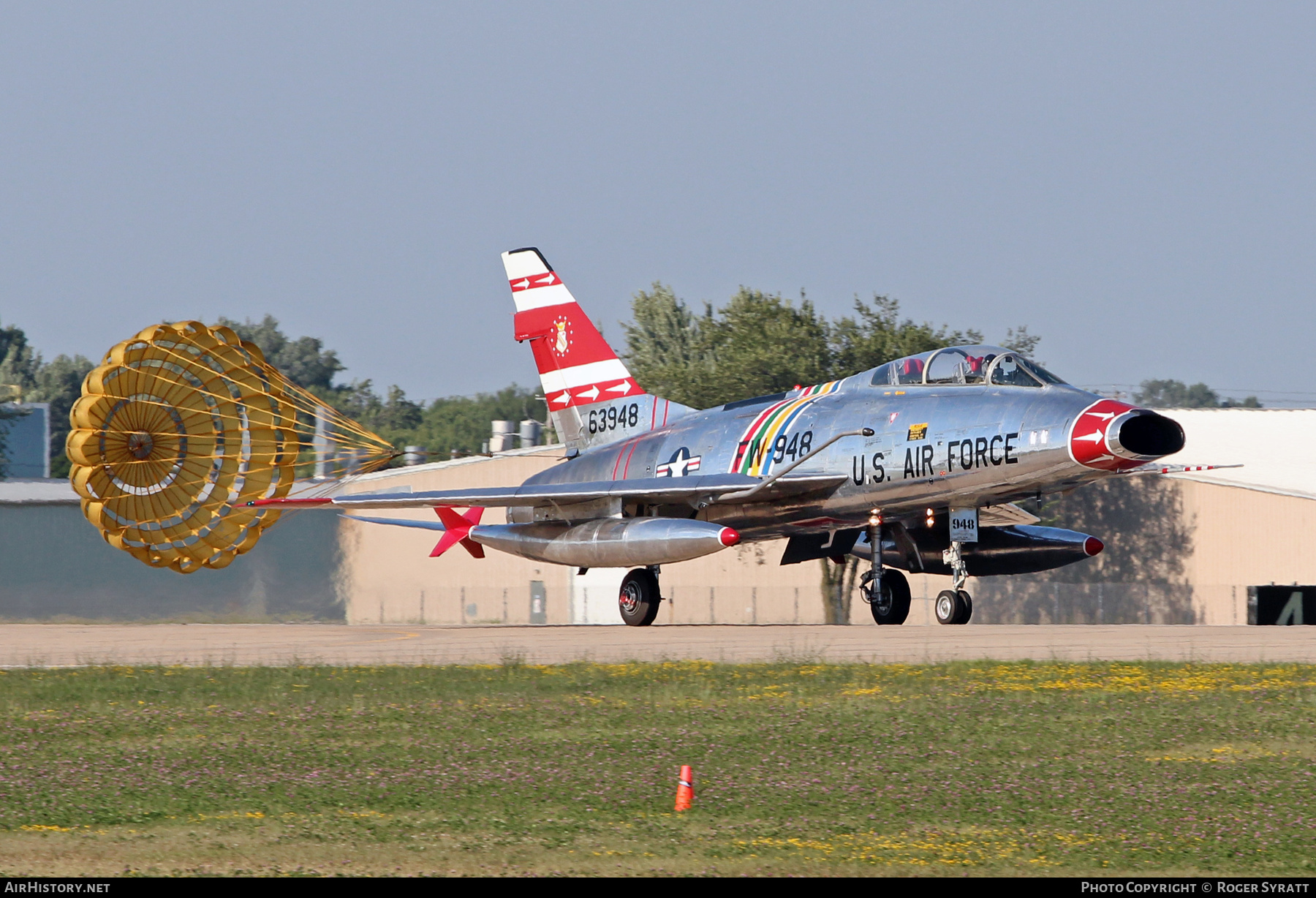 Aircraft Photo of N2011V / 63948 | North American F-100F Super Sabre | USA - Air Force | AirHistory.net #633450