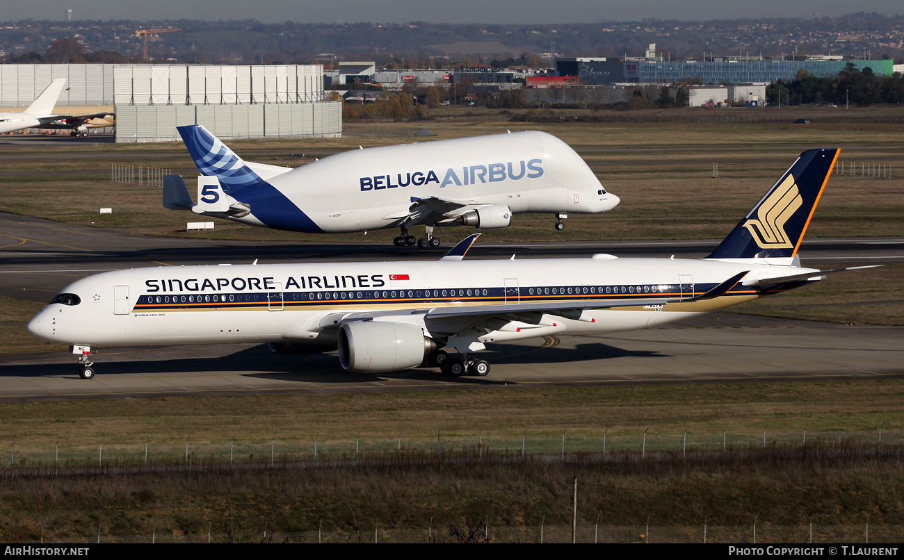 Aircraft Photo of F-WZFM | Airbus A350-941 | Singapore Airlines | AirHistory.net #633561