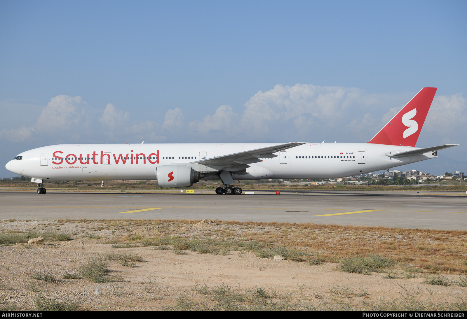 Aircraft Photo of TC-GRY | Boeing 777-312 | Southwind Airlines | AirHistory.net #633634