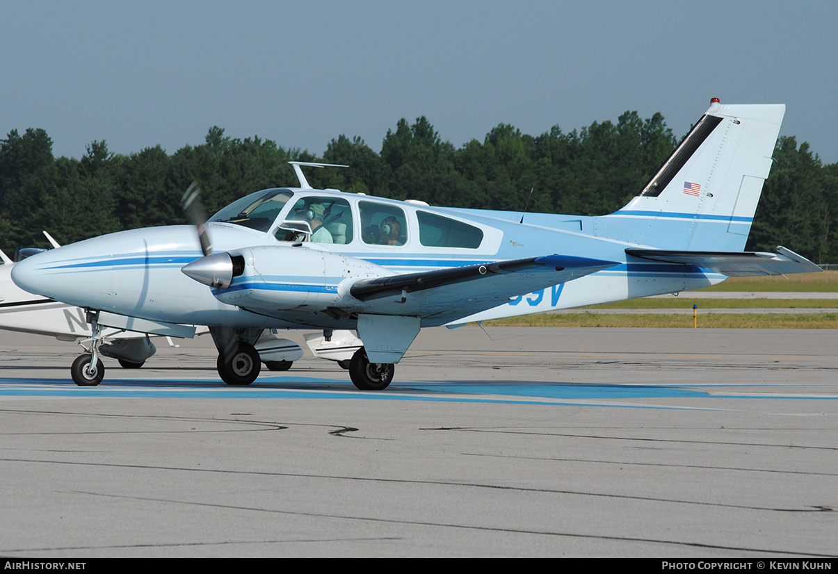 Aircraft Photo of N409V | Beech C55 Baron (95-C55) | AirHistory.net #633652