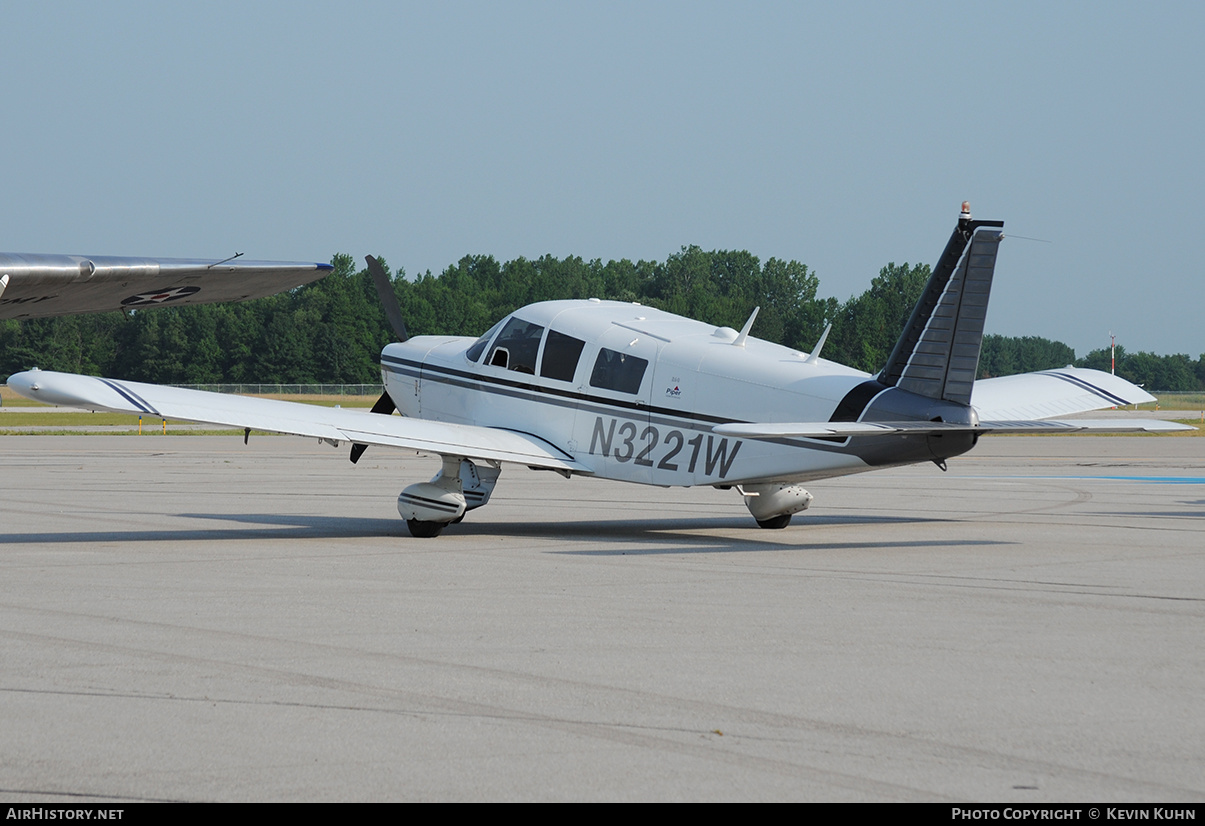 Aircraft Photo of N3221W | Piper PA-32-260 Cherokee Six | AirHistory.net #633663