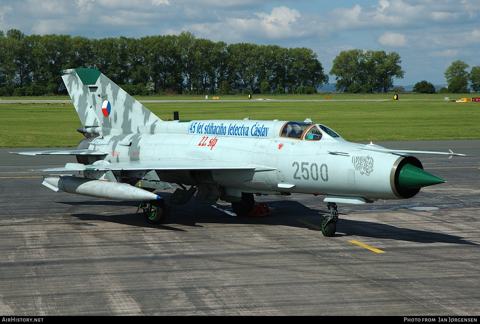 Aircraft Photo of 2500 | Mikoyan-Gurevich MiG-21MFN | Czechia - Air Force | AirHistory.net #633664