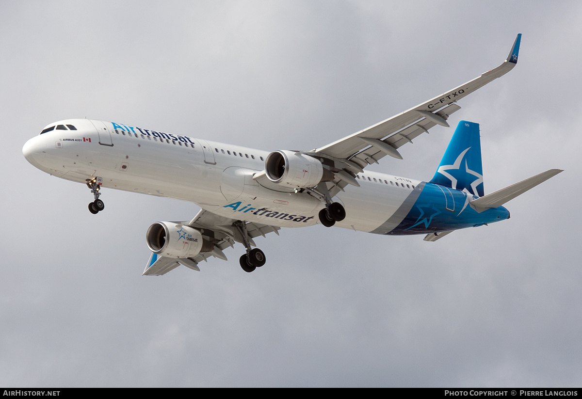 Aircraft Photo of C-FTXQ | Airbus A321-211 | Air Transat | AirHistory.net #633672