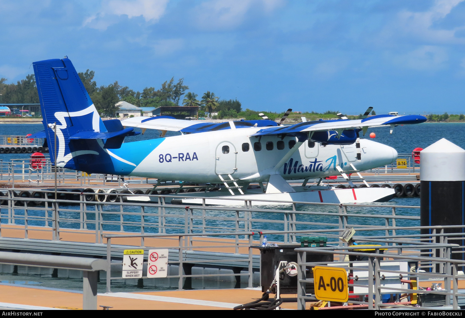 Aircraft Photo of 8Q-RAA | De Havilland Canada DHC-6-300 Twin Otter | Manta Air | AirHistory.net #633718