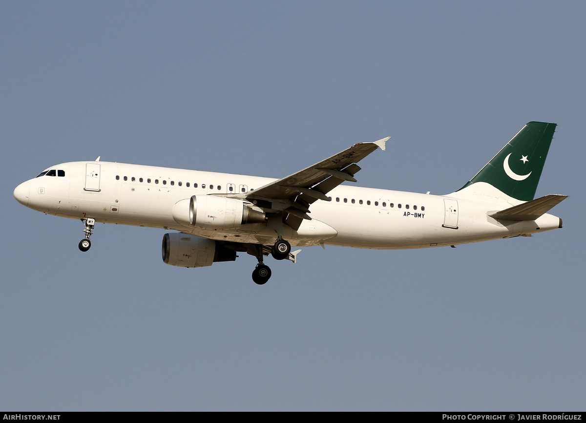 Aircraft Photo of AP-BMY | Airbus A320-214 | Pakistan International Airlines - PIA | AirHistory.net #633733