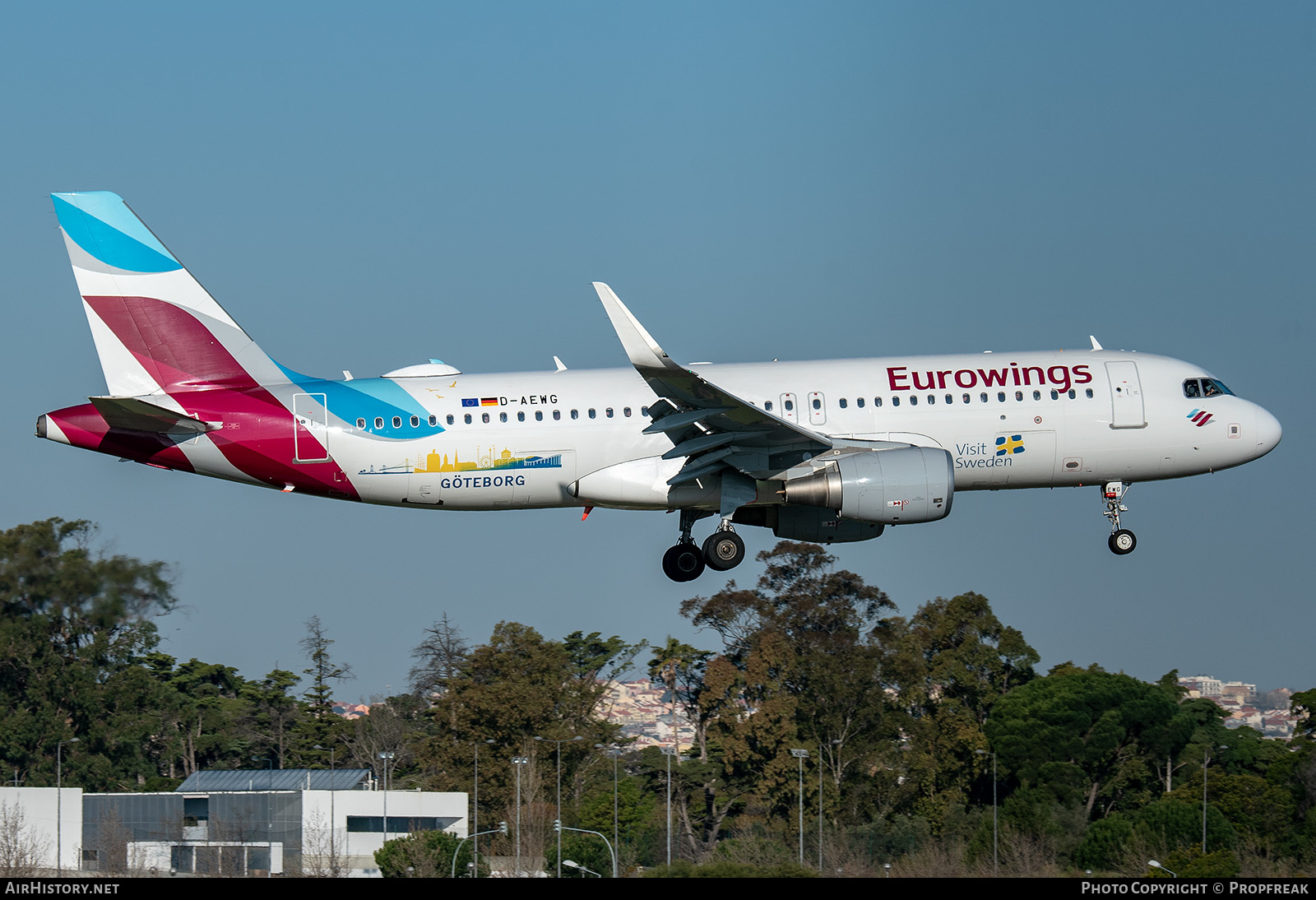 Aircraft Photo of D-AEWG | Airbus A320-214 | Eurowings | AirHistory.net #633735