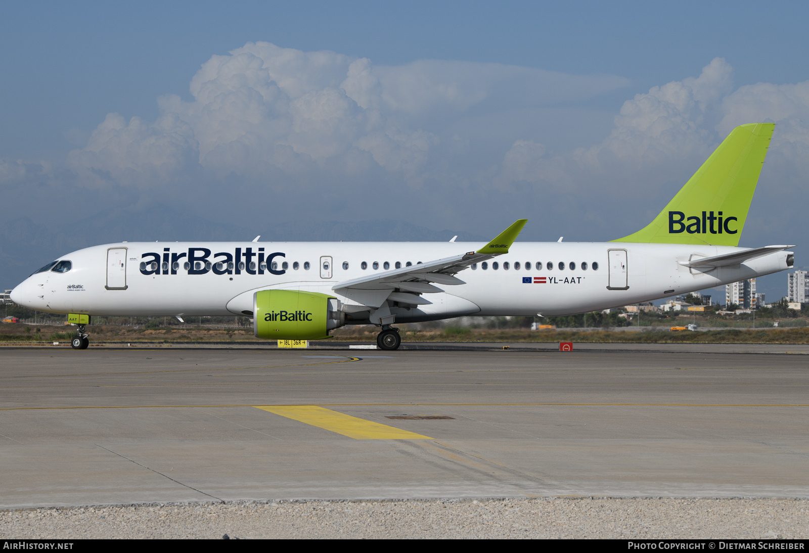 Aircraft Photo of YL-AAT | Airbus A220-371 (BD-500-1A11) | AirBaltic | AirHistory.net #633751