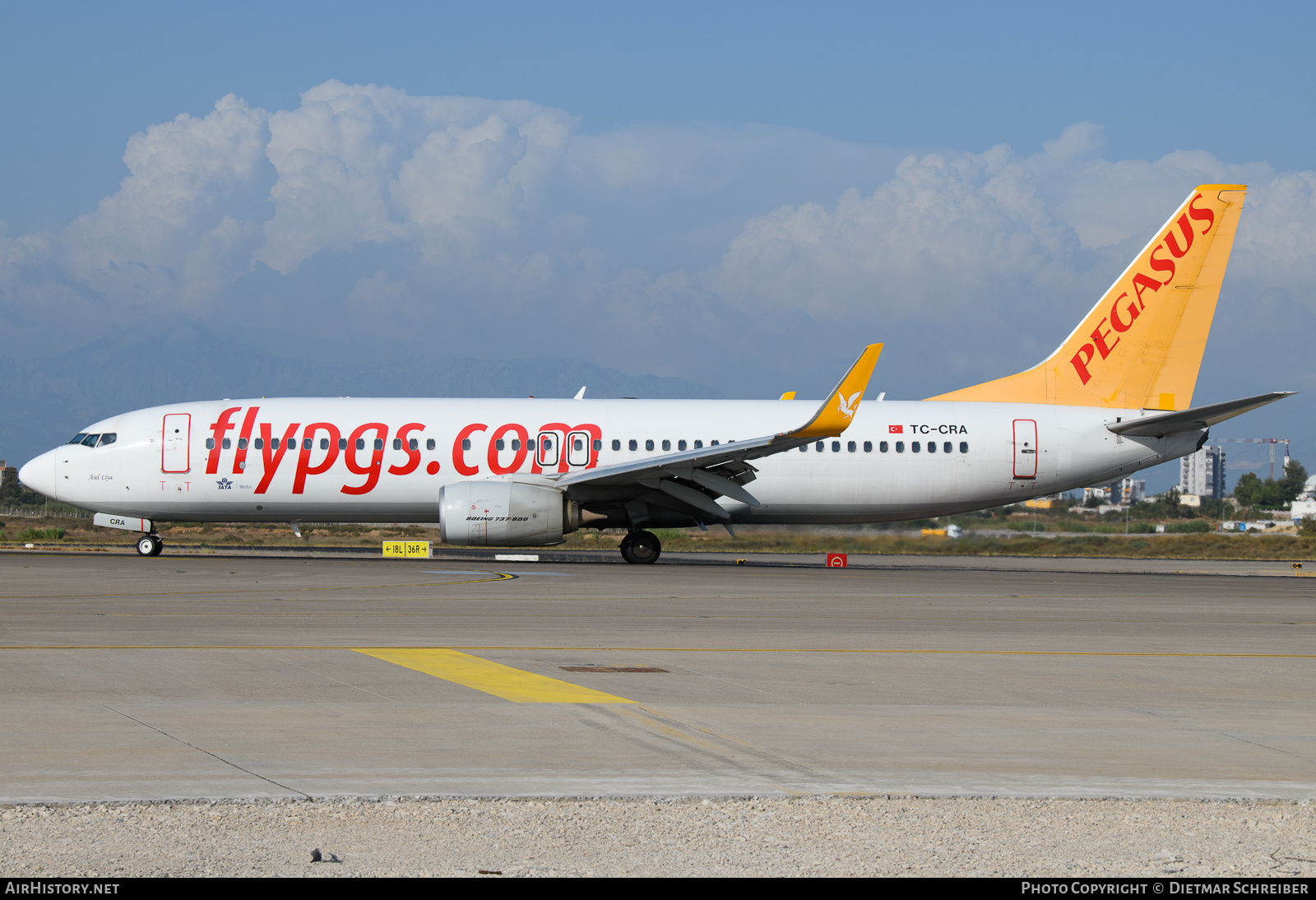Aircraft Photo of TC-CRA | Boeing 737-8H6 | Pegasus Airlines | AirHistory.net #633823