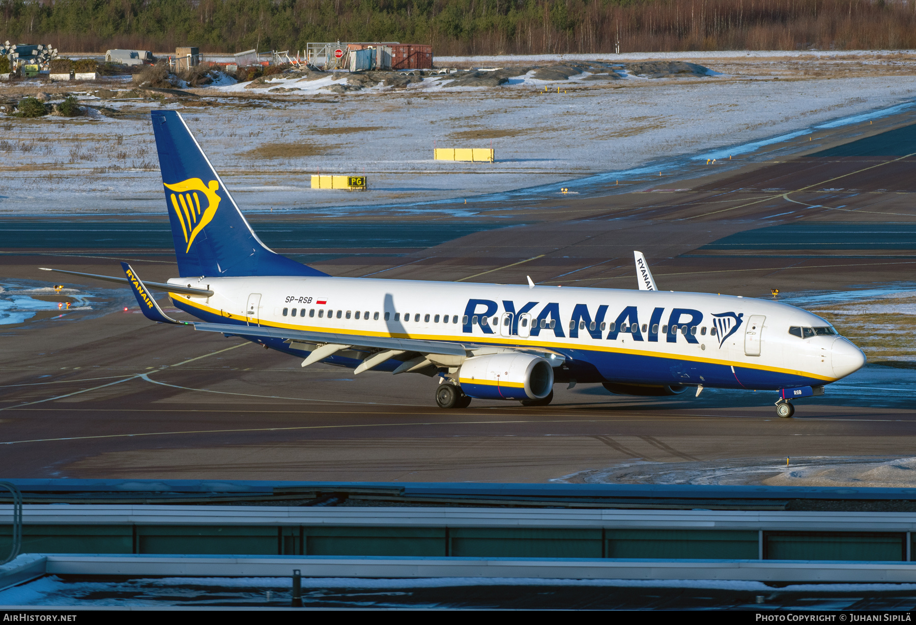 Aircraft Photo of SP-RSB | Boeing 737-800 | Ryanair | AirHistory.net #633840
