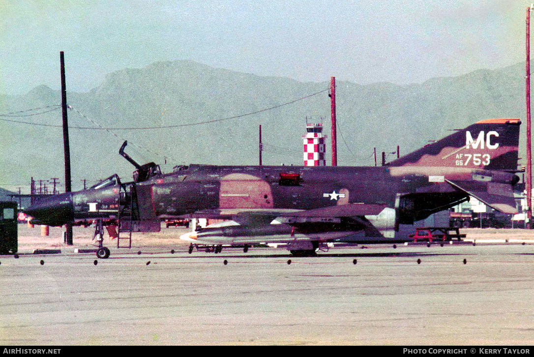 Aircraft Photo of 65-0753 / AF65-753 | McDonnell F-4D Phantom II | USA - Air Force | AirHistory.net #633888