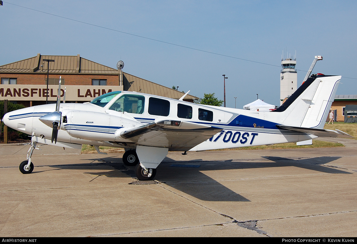 Aircraft Photo of N700ST | Beech 58 Baron | AirHistory.net #633914