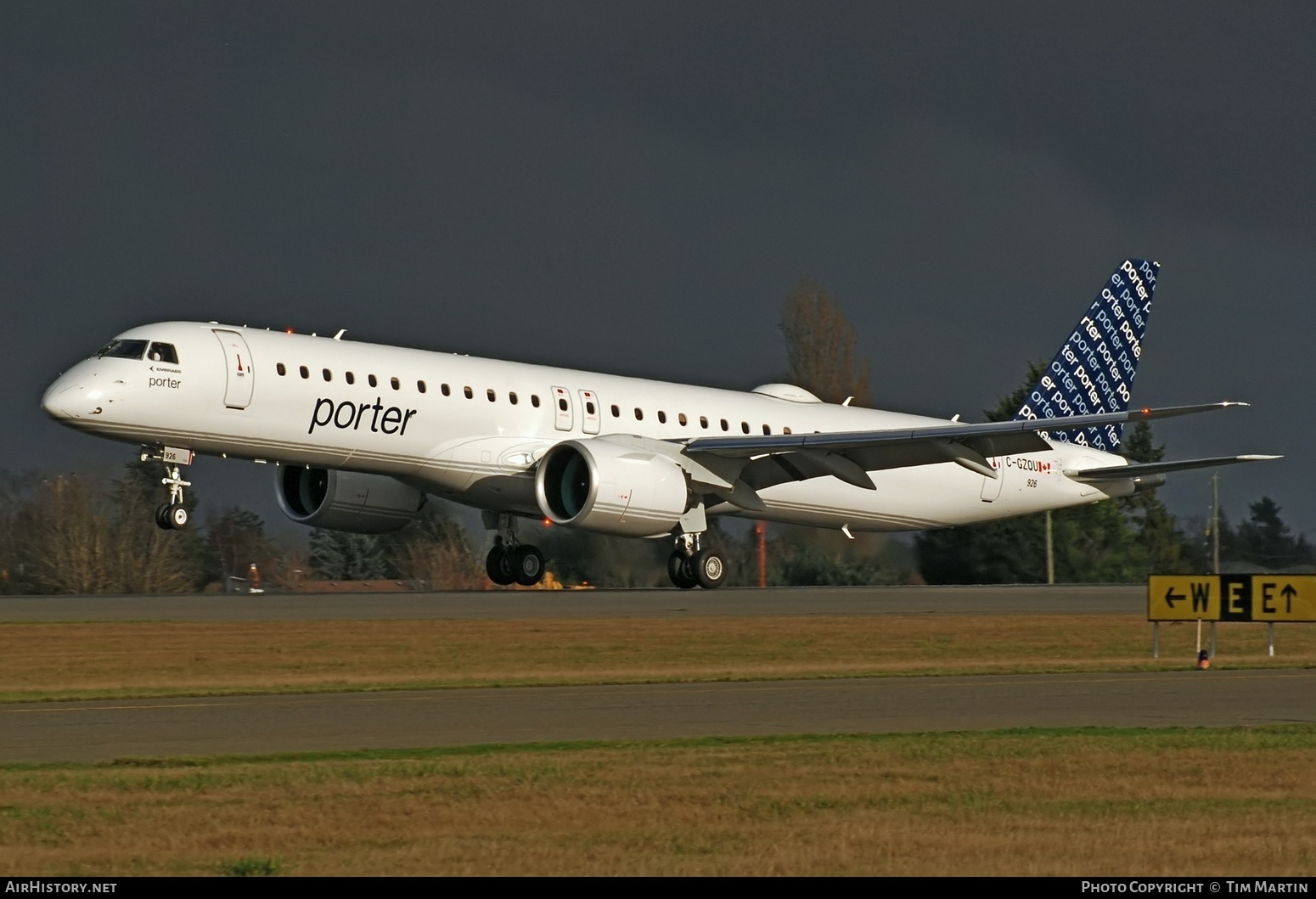 Aircraft Photo of C-GZQU | Embraer 195-E2 (ERJ-190-400) | Porter Airlines | AirHistory.net #633919