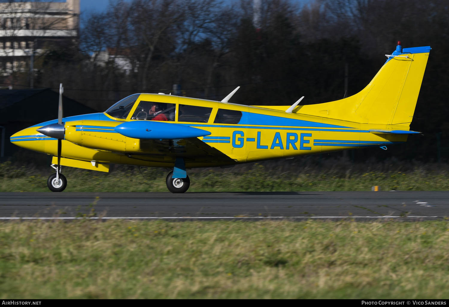 Aircraft Photo of G-LARE | Piper PA-39-160 Twin Comanche C/R | AirHistory.net #634024