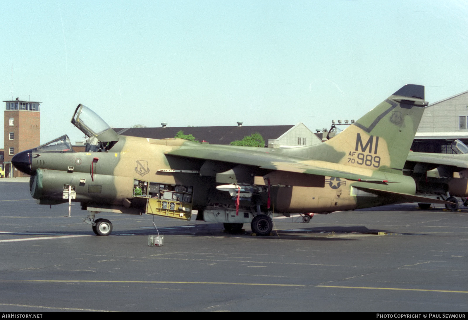 Aircraft Photo of 70-0989 / AF70-989 | LTV A-7D Corsair II | USA - Air Force | AirHistory.net #634071