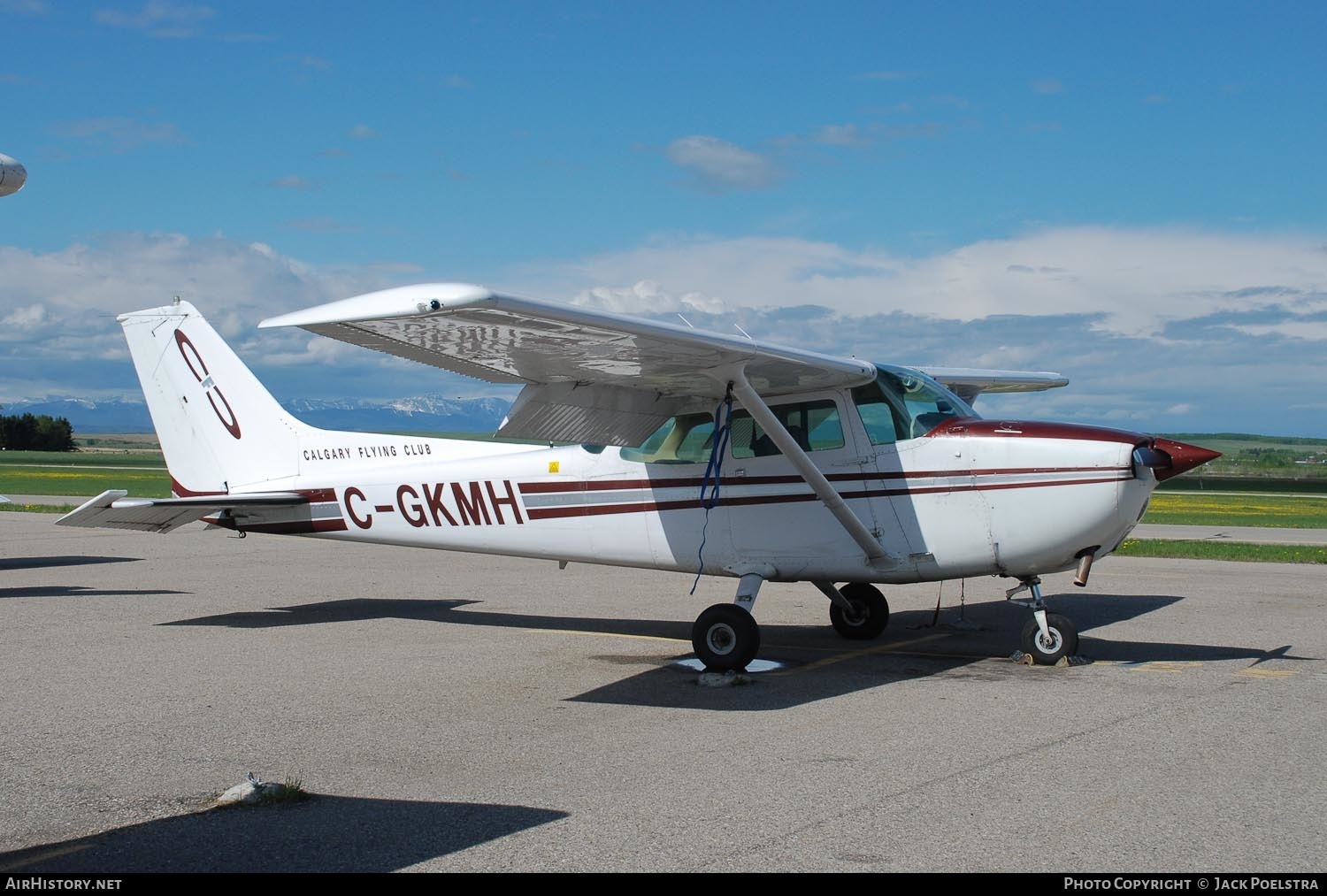 Aircraft Photo of C-GKMH | Cessna 172N Skyhawk | Calgary Flying Club | AirHistory.net #634097