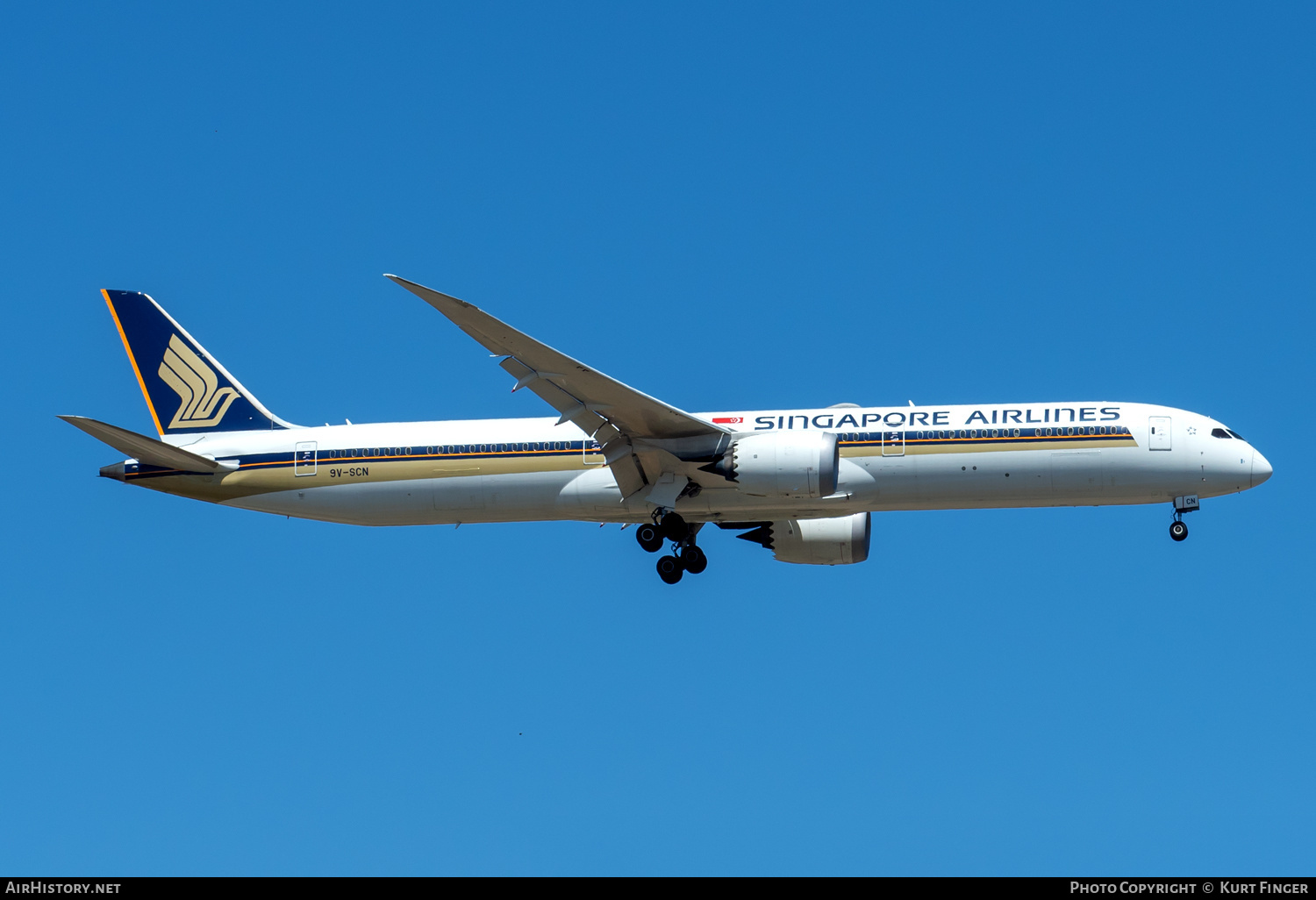 Aircraft Photo of 9V-SCN | Boeing 787-10 Dreamliner | Singapore Airlines | AirHistory.net #634131
