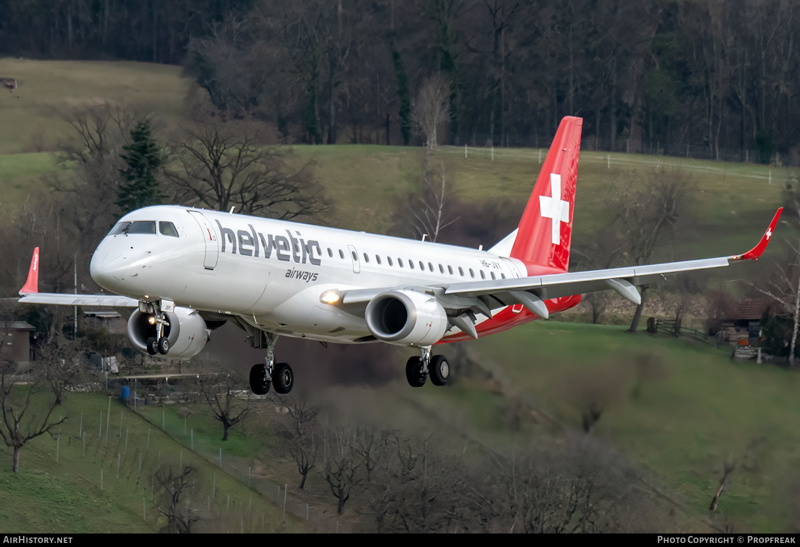 Aircraft Photo of HB-JVY | Embraer 190STD (ERJ-190-100STD) | Helvetic Airways | AirHistory.net #634152