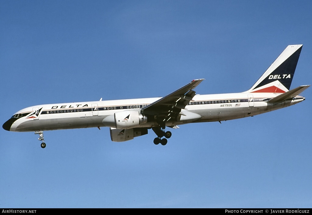 Aircraft Photo of N675DL | Boeing 757-232 | Delta Air Lines | AirHistory.net #634245