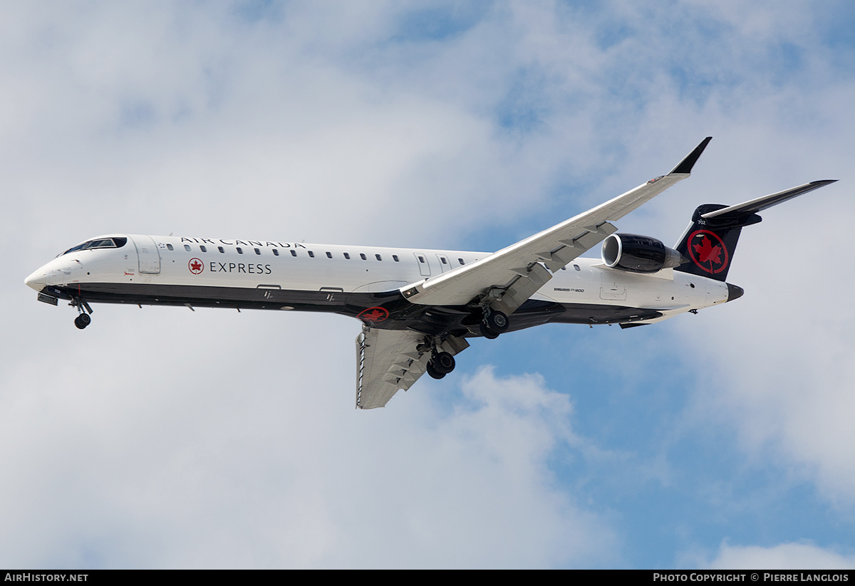 Aircraft Photo of C-FBJZ | Bombardier CRJ-900LR (CL-600-2D24) | Air Canada Express | AirHistory.net #634254