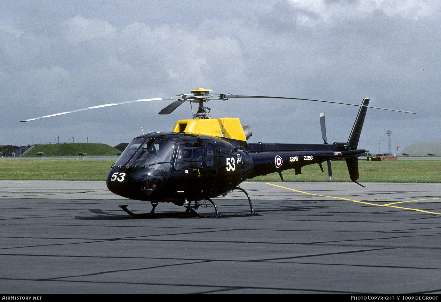 Aircraft Photo of ZJ253 | Eurocopter AS-350BB Squirrel HT2 | UK - Army | AirHistory.net #634261