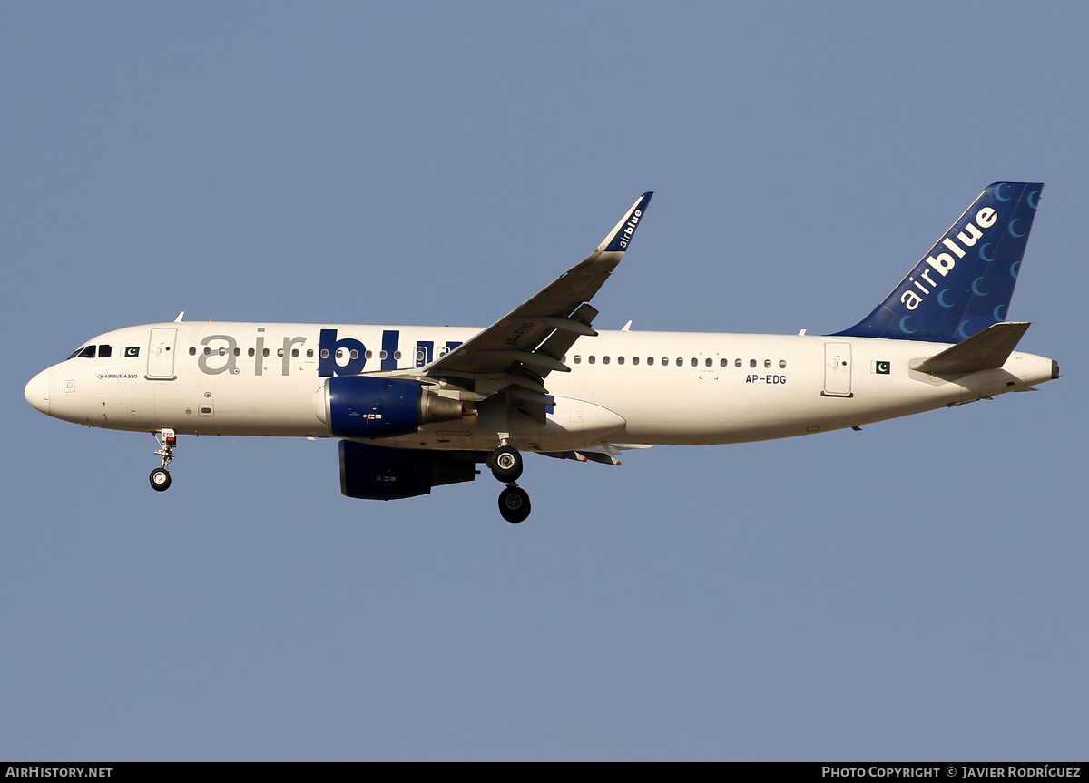Aircraft Photo of AP-EDG | Airbus A320-214 | Airblue | AirHistory.net #634281