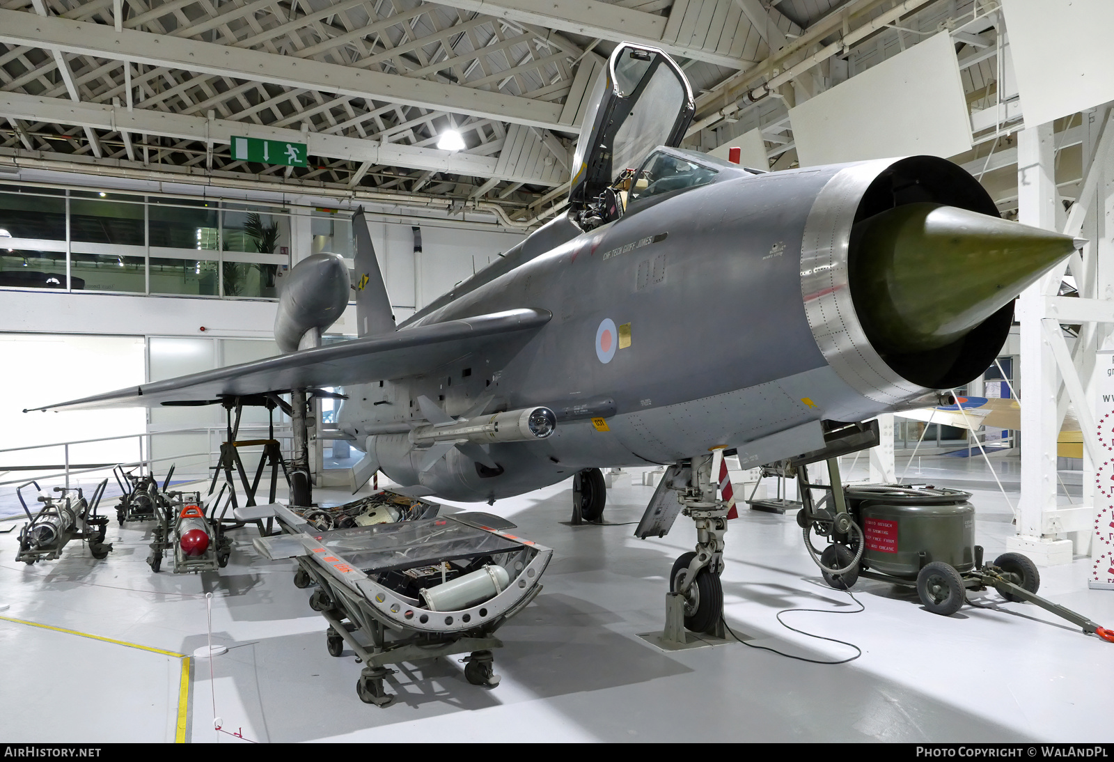 Aircraft Photo of XS925 | English Electric Lightning F6 | UK - Air Force | AirHistory.net #634394