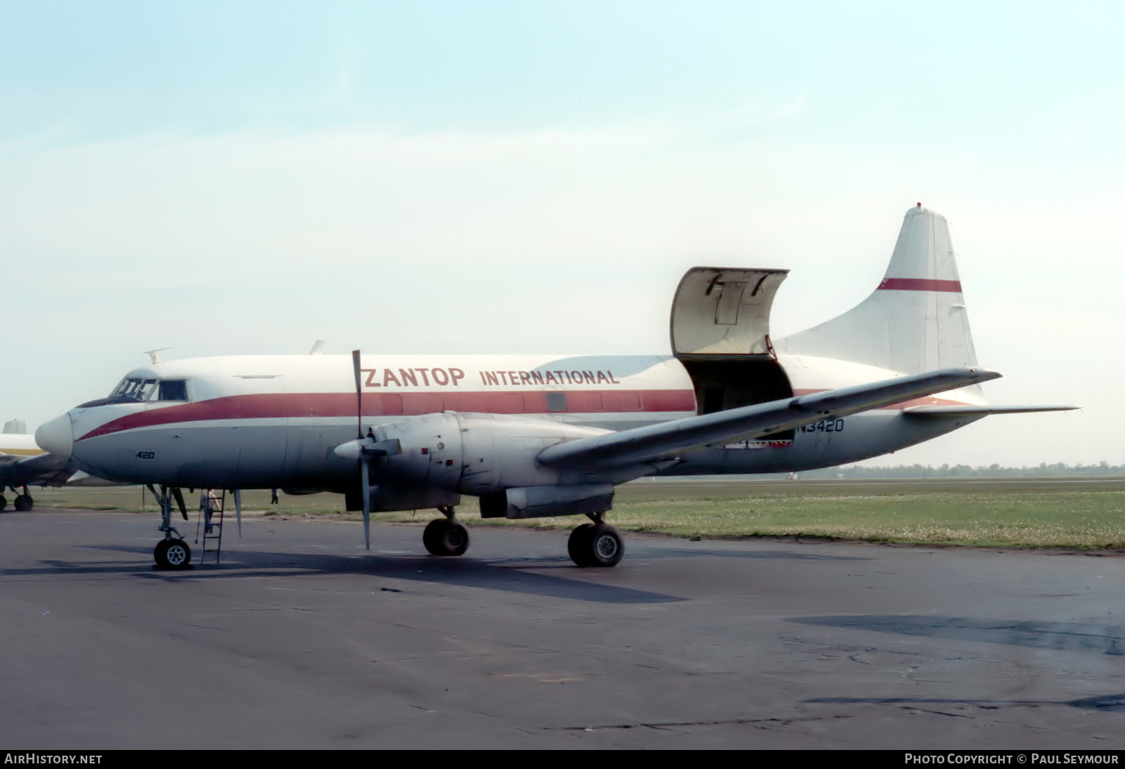 Aircraft Photo of N3420 | Convair 640/F | Zantop International Airlines | AirHistory.net #634430