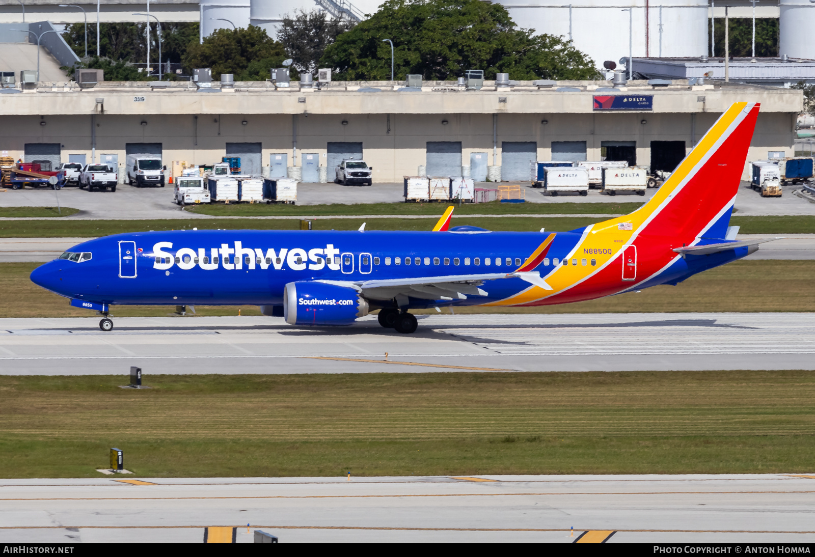 Aircraft Photo of N8850Q | Boeing 737-8 Max 8 | Southwest Airlines | AirHistory.net #634438