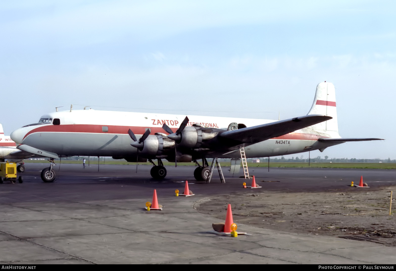 Aircraft Photo of N434TA | Douglas DC-6B(ST) | Zantop International Airlines | AirHistory.net #634481