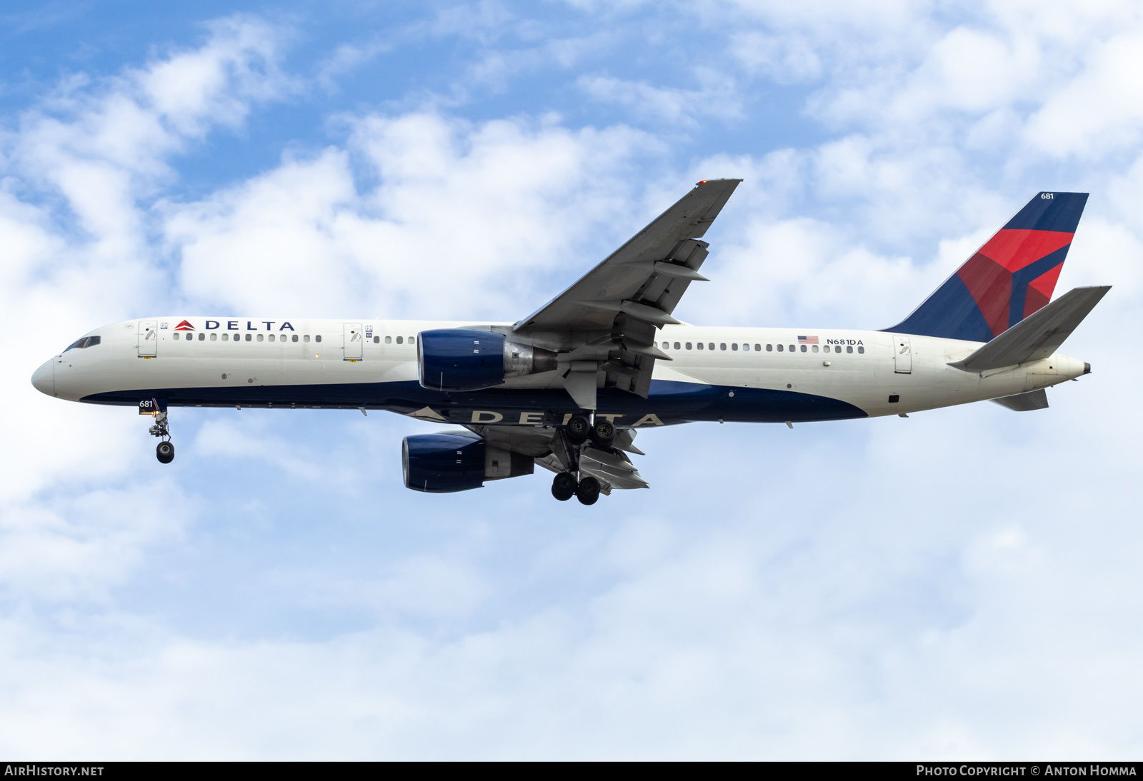Aircraft Photo of N681DA | Boeing 757-232 | Delta Air Lines | AirHistory.net #634625