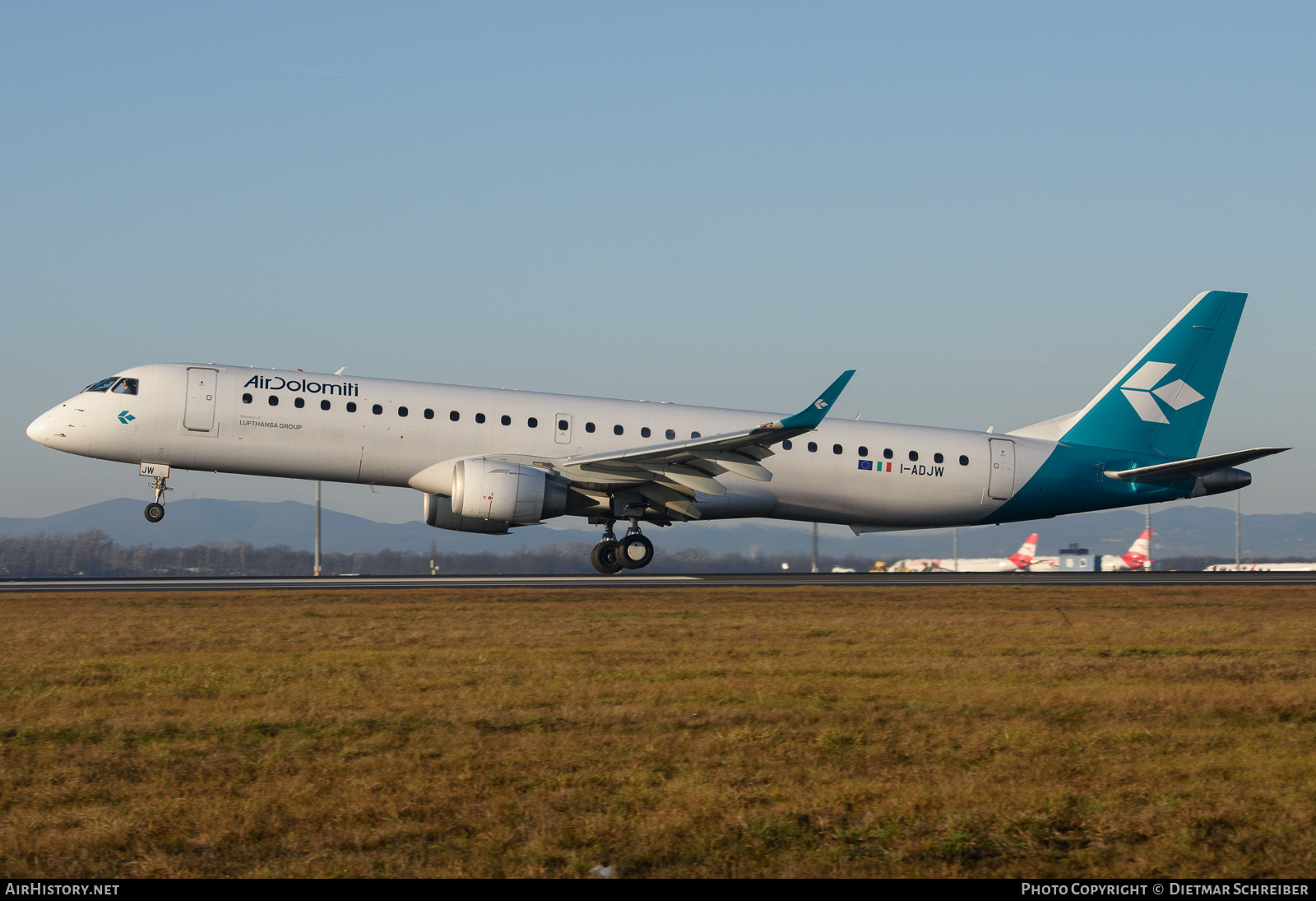 Aircraft Photo of I-ADJW | Embraer 195LR (ERJ-190-200LR) | Air Dolomiti | AirHistory.net #634693