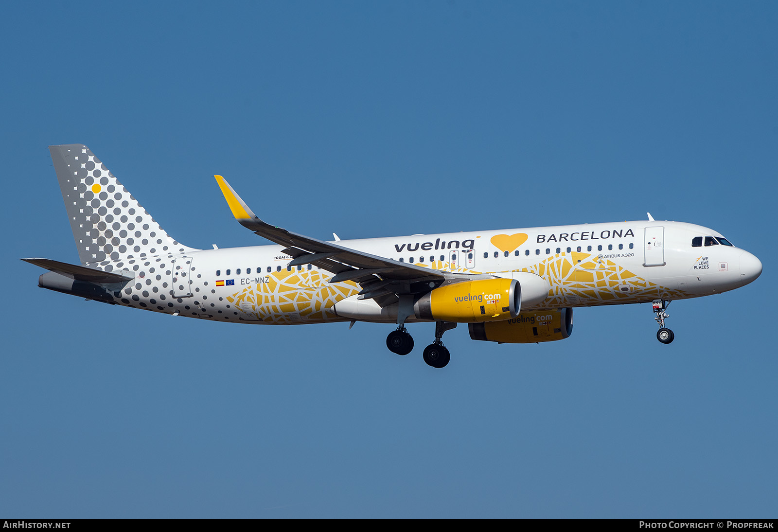 Aircraft Photo of EC-MNZ | Airbus A320-232 | Vueling Airlines | AirHistory.net #634694