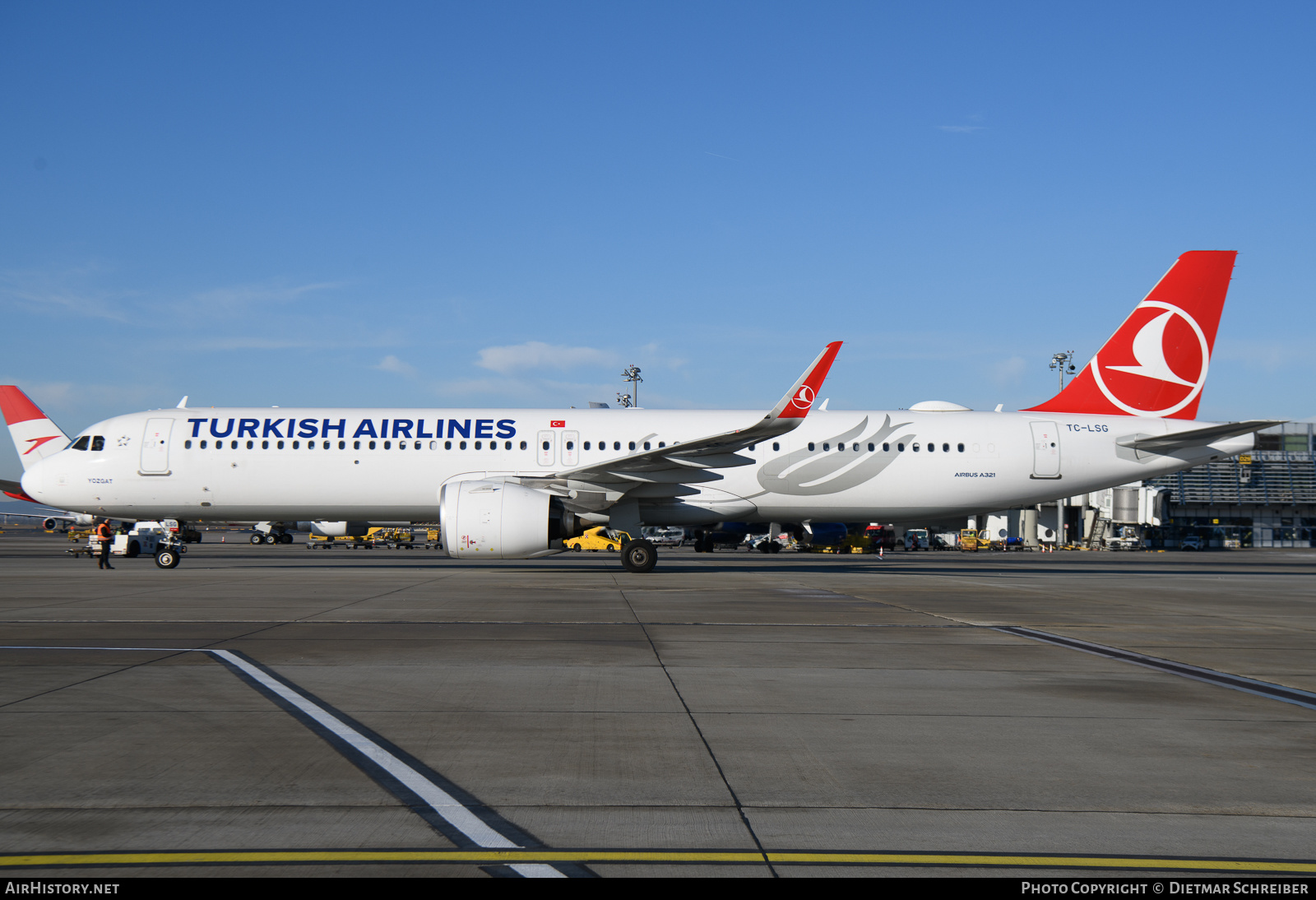 Aircraft Photo of TC-LSG | Airbus A321-271NX | Turkish Airlines | AirHistory.net #634804