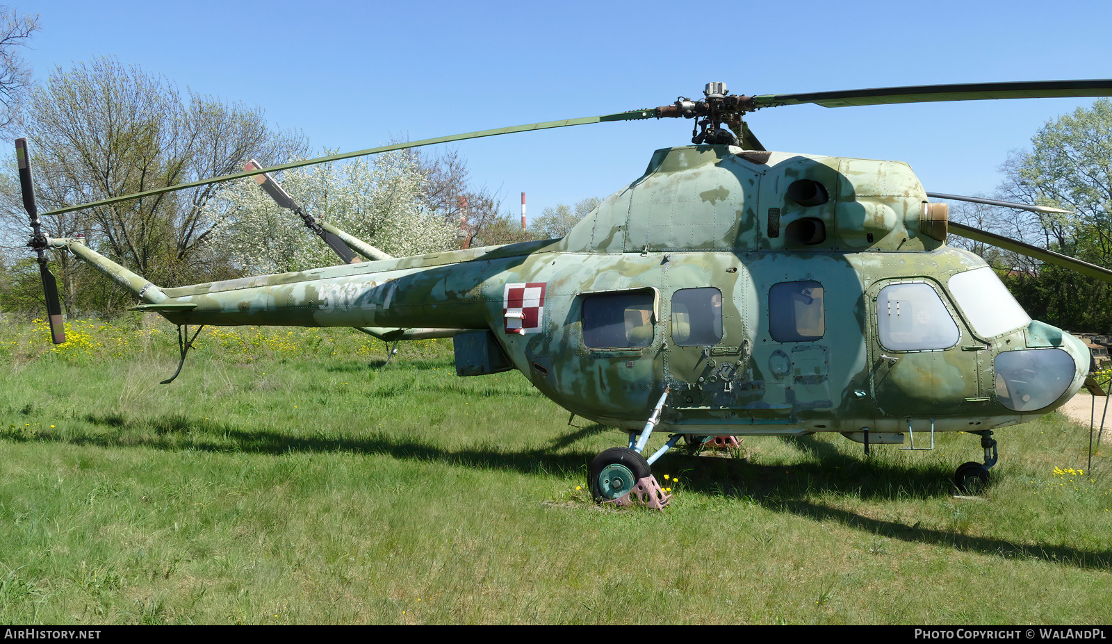 Aircraft Photo of 5827 | Mil Mi-2R | Poland - Air Force | AirHistory.net #634932