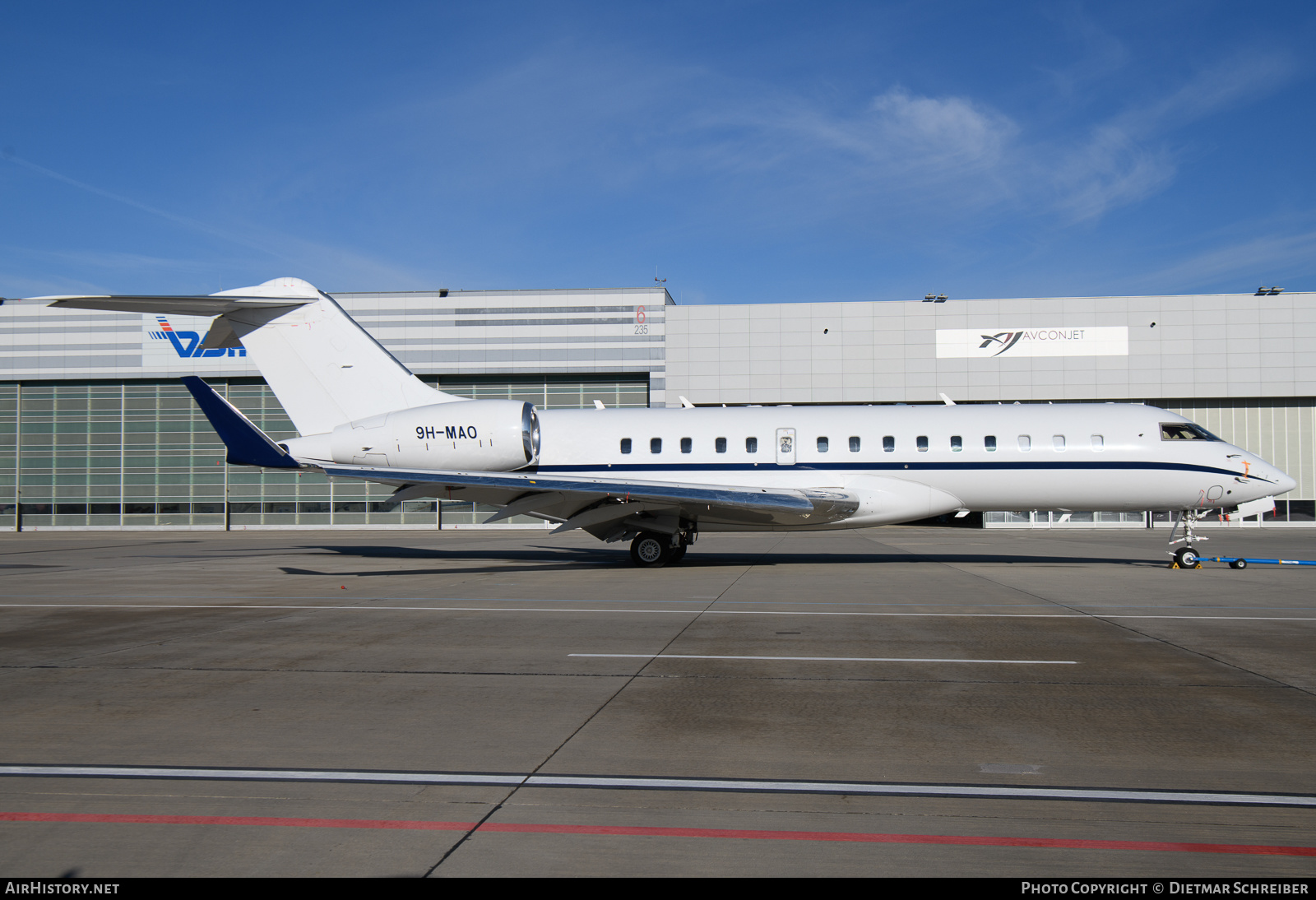 Aircraft Photo of 9H-MAO | Bombardier Global Express XRS (BD-700-1A10) | AirHistory.net #634969