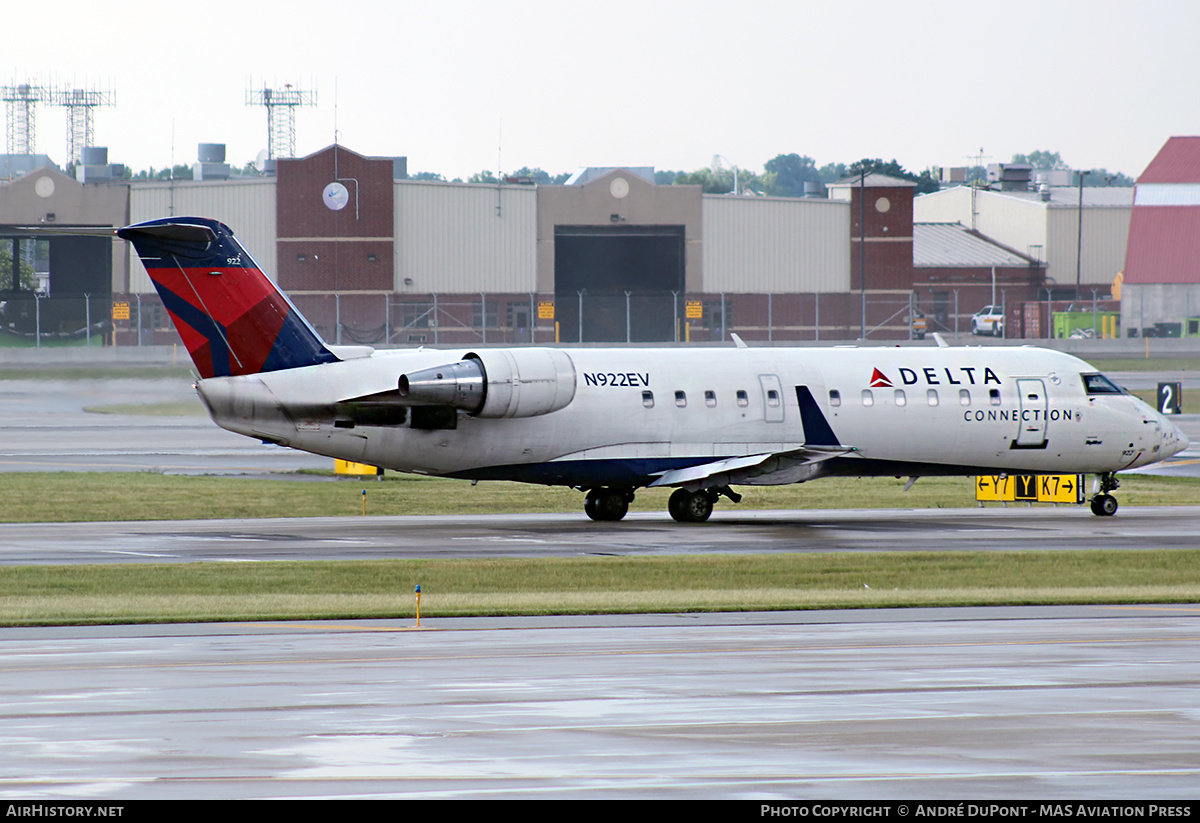 Aircraft Photo of N922EV | Canadair CRJ-200ER (CL-600-2B19) | Delta Connection | AirHistory.net #634987