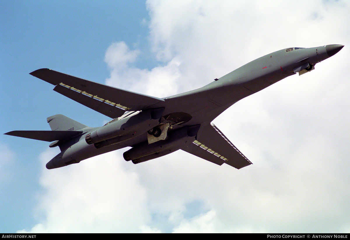 Aircraft Photo of 85-0060 / AF85-060 | Rockwell B-1B Lancer | USA - Air Force | AirHistory.net #635130