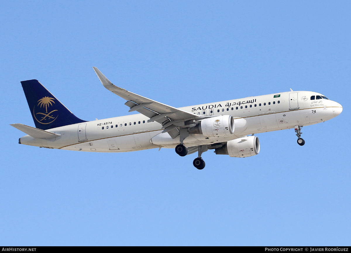 Aircraft Photo of HZ-AS74 | Airbus A320-214 | Saudia - Saudi Arabian Airlines | AirHistory.net #635338