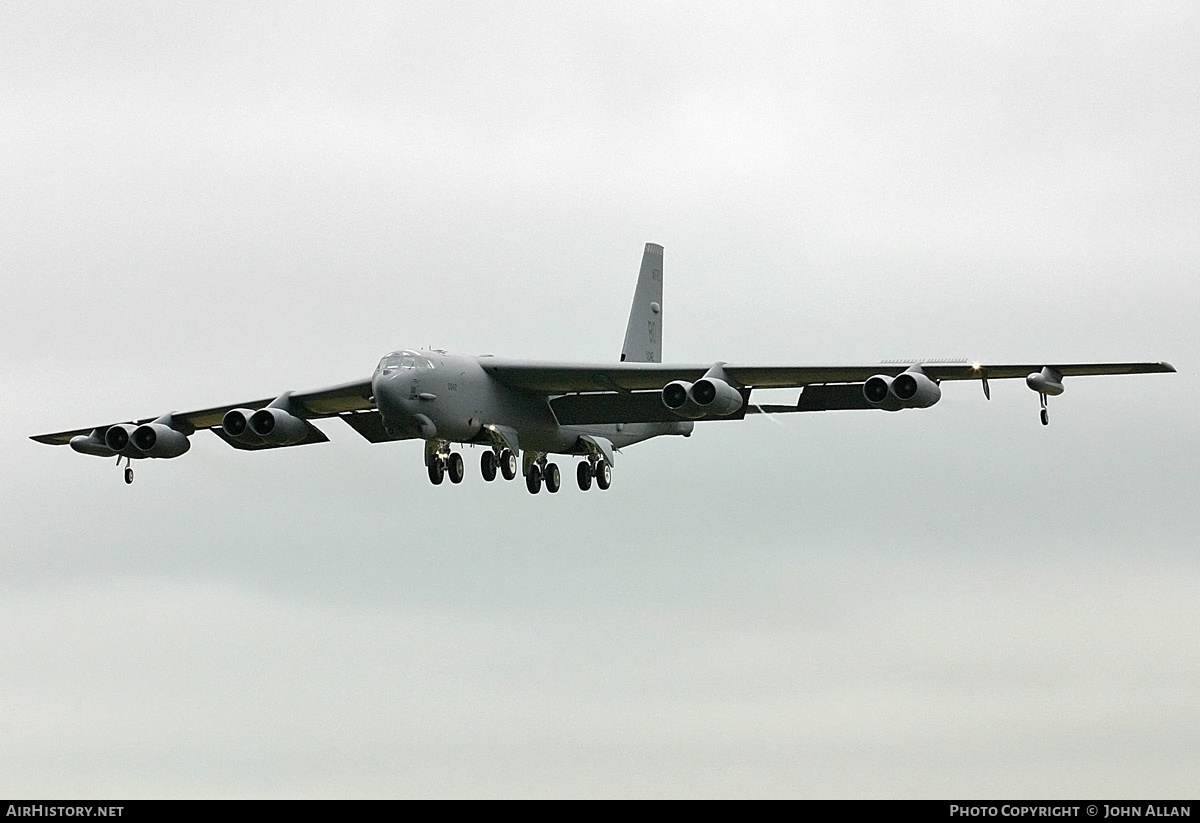 Aircraft Photo of 60-0042 / AF60-042 | Boeing B-52H Stratofortress | USA - Air Force | AirHistory.net #635452