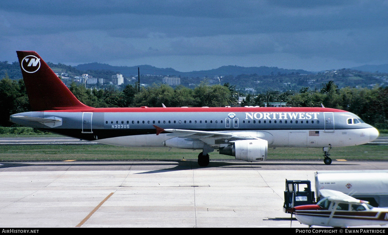 Aircraft Photo of N303US | Airbus A320-211 | Northwest Airlines | AirHistory.net #635488