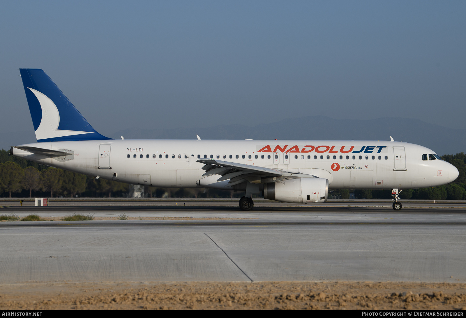Aircraft Photo of YL-LDI | Airbus A320-232 | AnadoluJet | AirHistory.net #635539