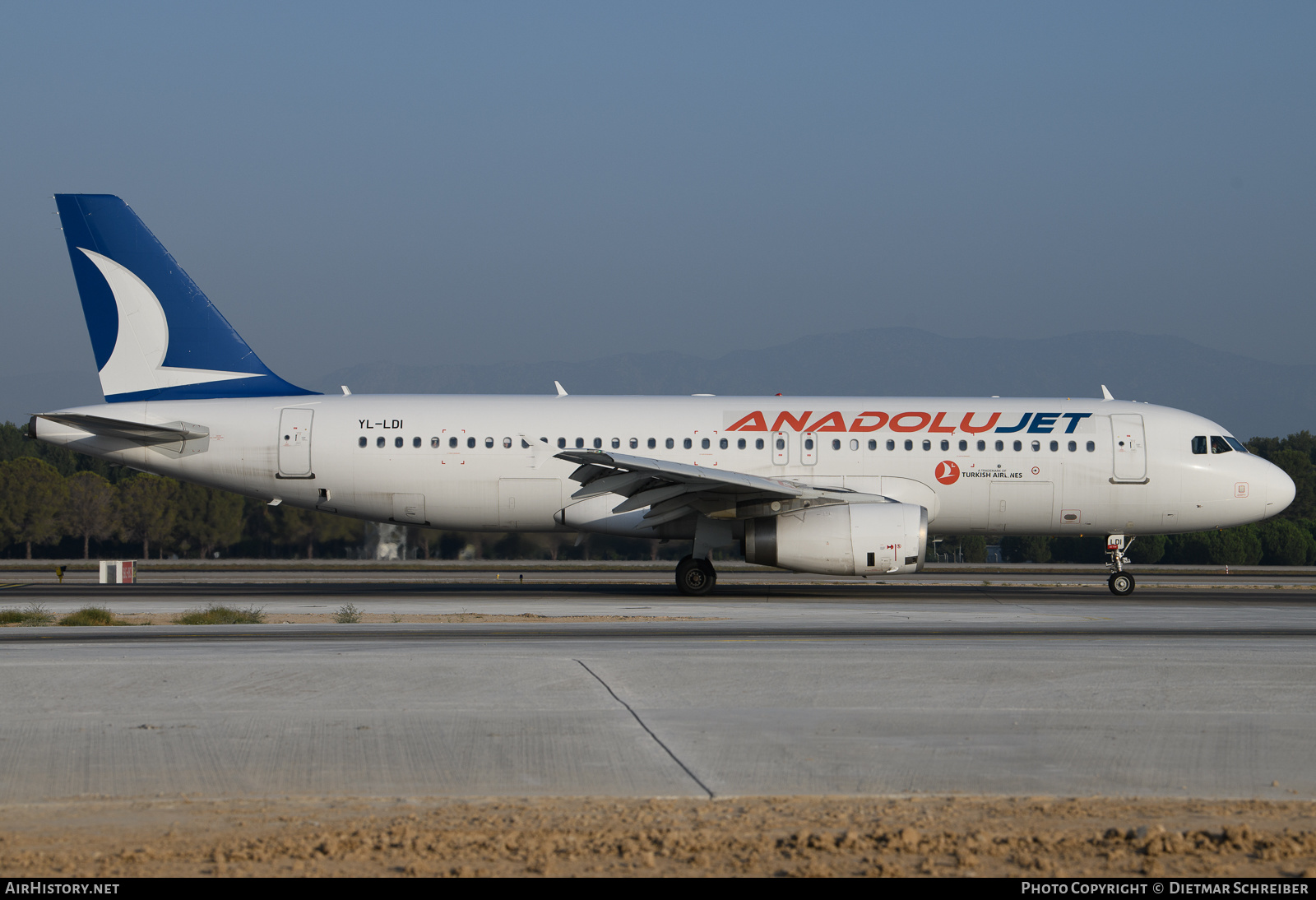 Aircraft Photo of YL-LDI | Airbus A320-232 | AnadoluJet | AirHistory.net #635539