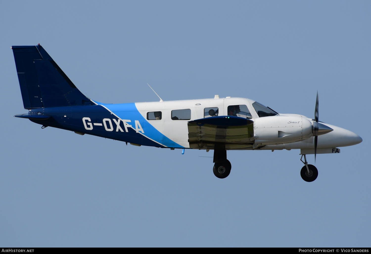 Aircraft Photo of G-OXFA | Piper PA-34-220T Seneca V | CAE Oxford Aviation Academy | AirHistory.net #635639