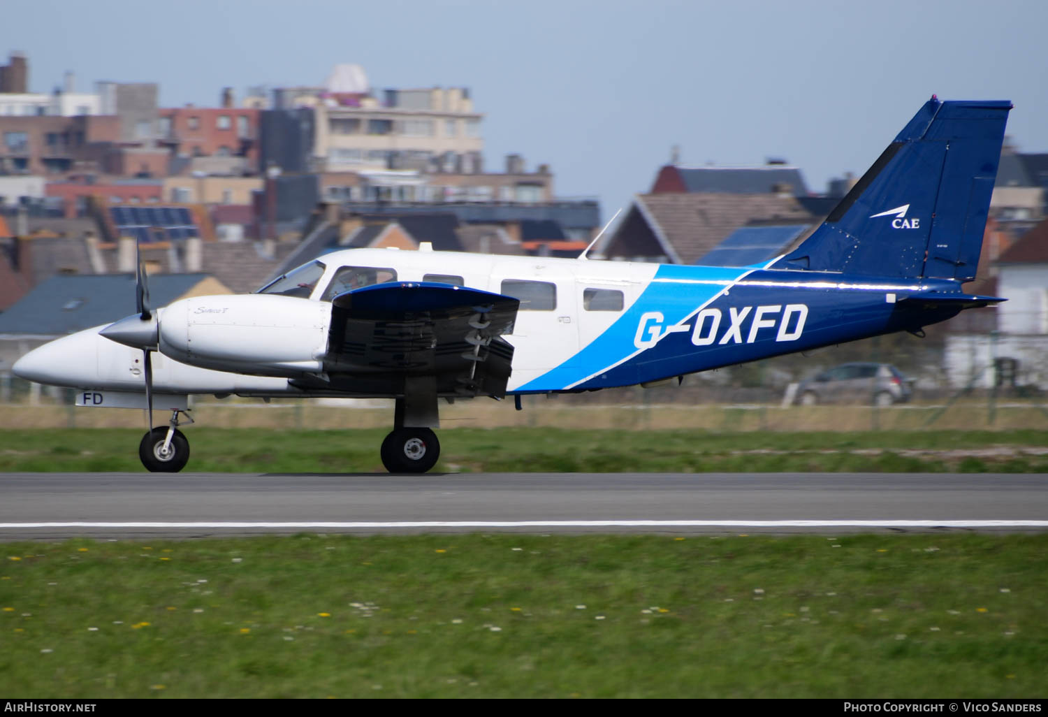 Aircraft Photo of G-OXFD | Piper PA-34-220T Seneca V | CAE Global Academy | AirHistory.net #635653