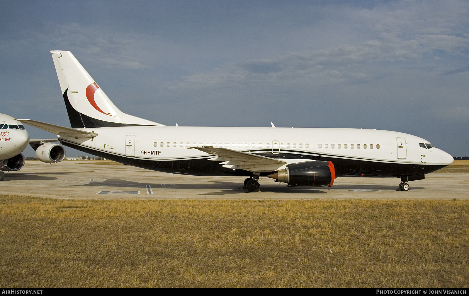 Aircraft Photo of 9H-MTF | Boeing 737-329 | AirHistory.net #635655